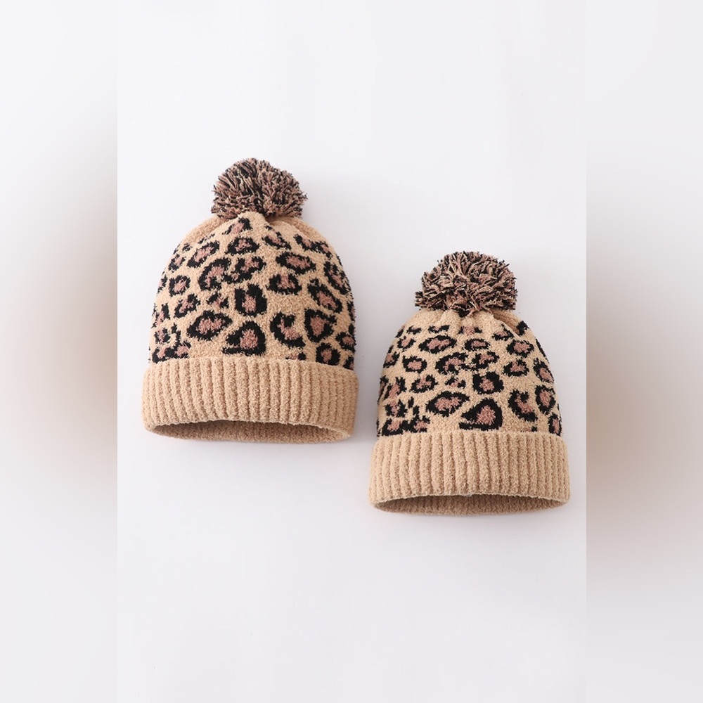 SOLD OUT Mommy&Me CAMEL LEOPARD POM POM BEANIE HATS-2 included